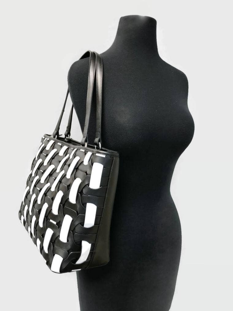 Women Shoulder Bag black and white